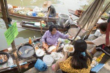 Asya Tayland Samut Songkhram Tha Kha Suüstü Pazarı