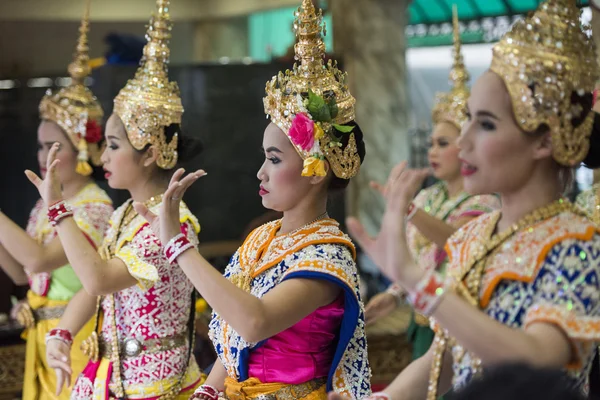 Ásia Tailândia Bangkok santuário Erawan Dance — Fotografia de Stock