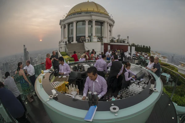 ASIA THAILAND BANGKOK RIVERSIDE SKY BAR — Stock Photo, Image