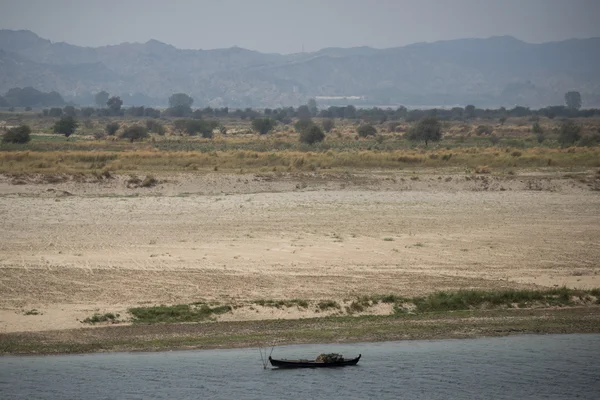 ÁSIA MYANMAR BAGAN AYEYARWADY RIVER — Fotografia de Stock