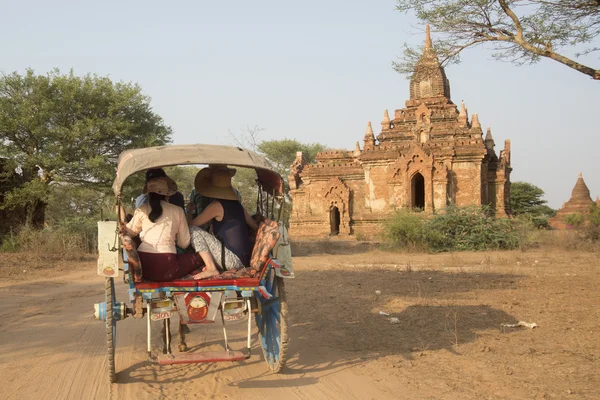 Asia Mianmar Bagan templom Pagoda közlekedési — Stock Fotó