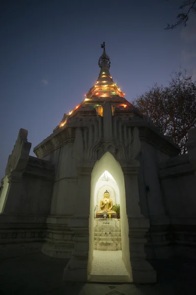 アジア ミャンマー バガン寺塔仏図 — ストック写真