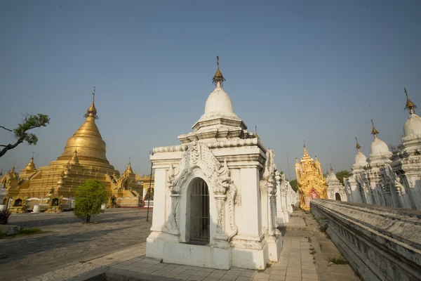 Asia Myanmar Mandalay Kuthodaw Paya — Foto de Stock