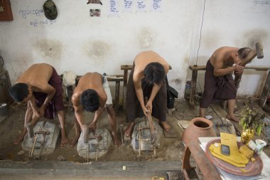 Asya Myanmar Mandalay altın Pounder