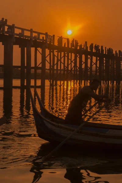 ASIA MYANMAR MANDALAY AMARAPURA U BEIN BRIDGE — Stock Photo, Image