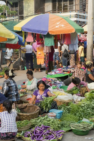 ASIA MYANMAR MANDALAY MARKET FOOD — Stock Photo, Image