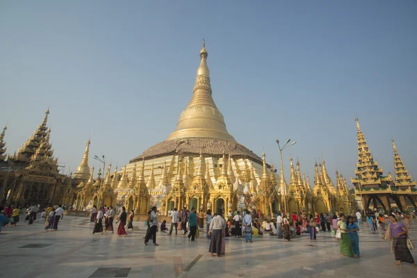 ASIA MYANMAR YANGON SHWEDAGON PAGODA — kuvapankkivalokuva