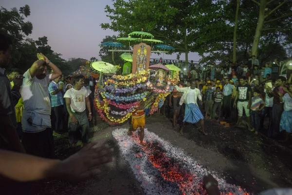 Asia Myanmar Yangon Fire spaceru Festiwal — Zdjęcie stockowe