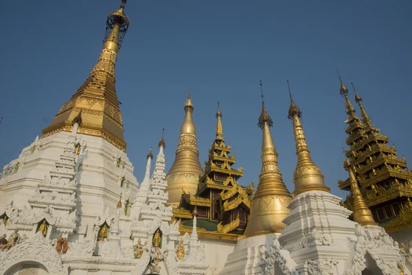 Famoso Shwedagon Paya Pagoda — Fotografia de Stock
