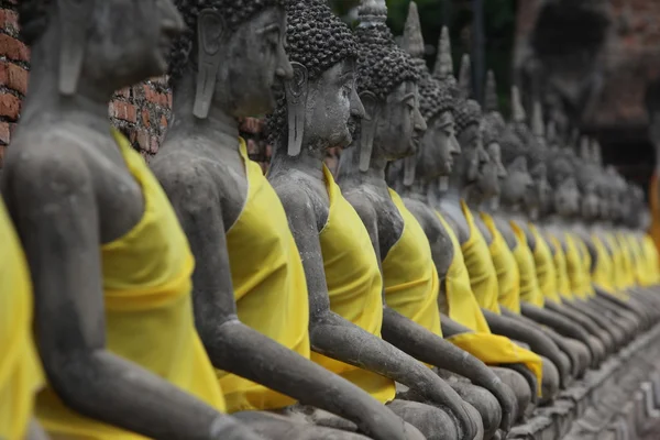 Buddha stone statues in ancient temple — Stock Photo, Image