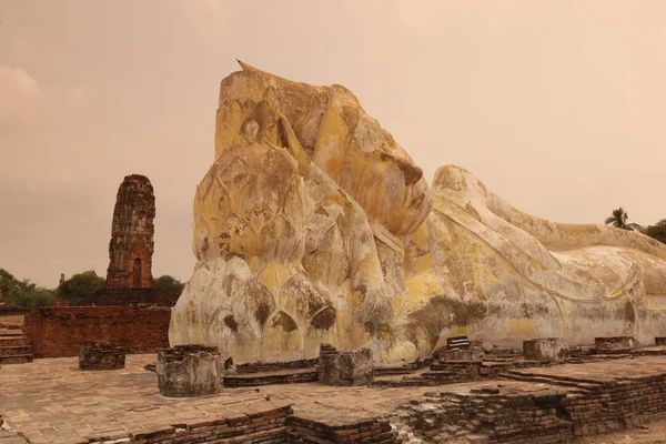 Antik taş Buda heykeli — Stok fotoğraf