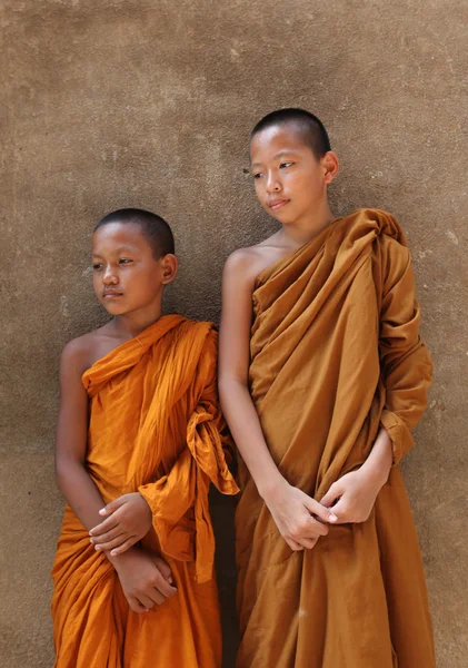 Young monks in Wat Si Chum — ストック写真