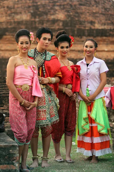 Danzatori thai tradizionali — Foto Stock