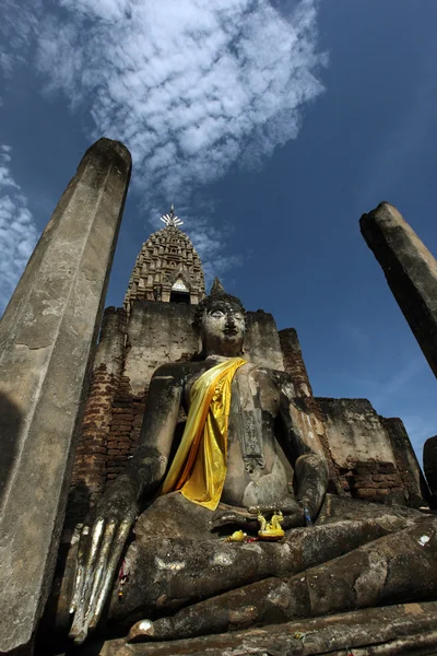 Estátua de Buda de pedra gigante — Fotografia de Stock