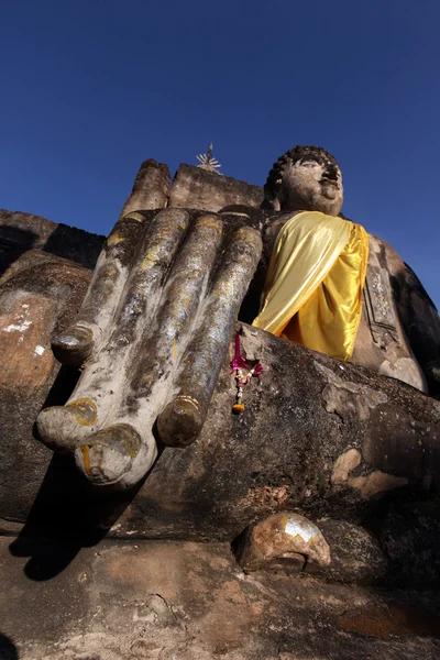 Statue de Bouddha en pierre géante — Photo