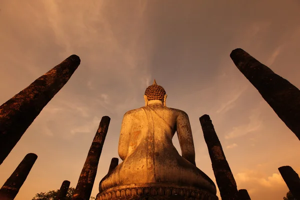 Statua buddha al tramonto — Foto Stock