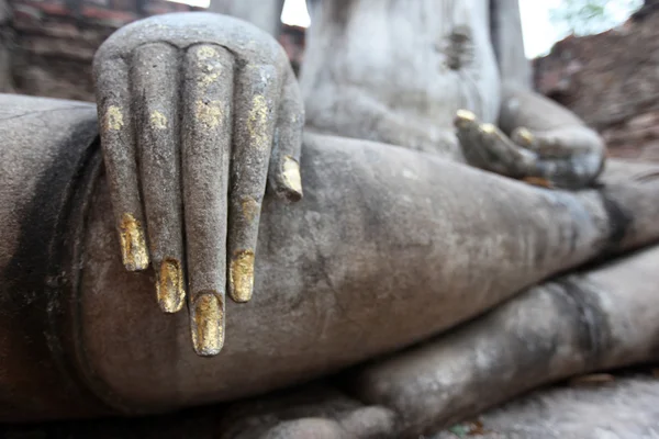 Buda heykelinin bronz el