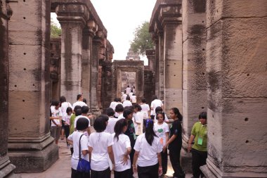 Phimai Khmer tapınakta Phimai şehir