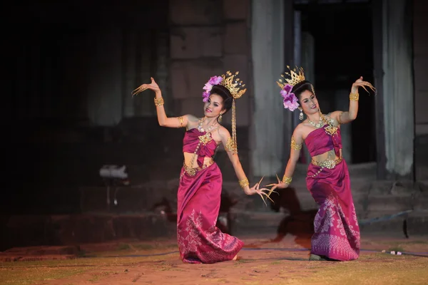 Traditioneller tanz in der stadt phimai — Stockfoto