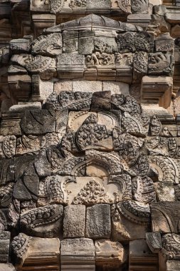 Tayland 'ın Sa Kaeo ilindeki Prasat Sdok Kok Thom Tapınağı kalıntıları. Tayland, Sa Kaeo, Kasım, 13, 2025