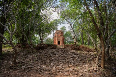 Tayland, Sa Kaeo, Kasım 13, 2025 - Tayland 'ın Sa Kaeo ilinde Prasat Khao Lon.