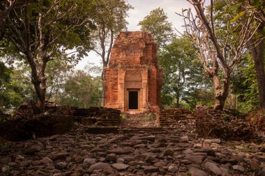 Tayland, Sa Kaeo, Kasım 13, 2025 - Tayland 'ın Sa Kaeo ilinde Prasat Khao Lon.