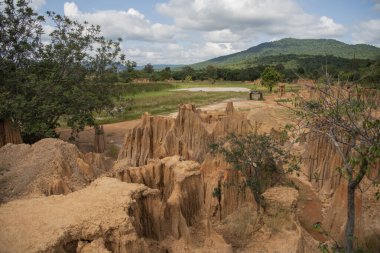 Tayland 'ın Sa Kaeo ilindeki Lalu Doğal Parkı' nda kaya oluşumları. Tayland. Sa Kaeo, 13 Kasım 2025