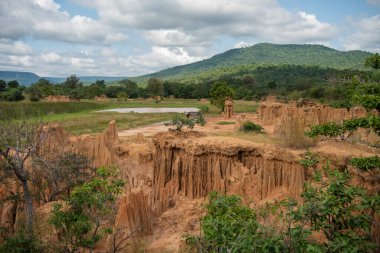 Tayland 'ın Sa Kaeo ilindeki Lalu Doğal Parkı' nda kaya oluşumları. Tayland. Sa Kaeo, 13 Kasım 2025
