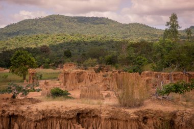 Tayland 'ın Sa Kaeo ilindeki Lalu Doğal Parkı' nda kaya oluşumları. Tayland. Sa Kaeo, 13 Kasım 2025