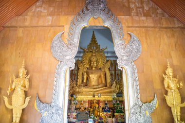 Tayland, Sa Kaeo, 14 Kasım 2025 - Wat Sai Mai Wanaram, Aranyaptathet, Tayland 'da Sa Kaeo.