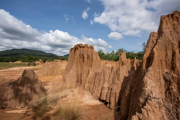 Tayland 'ın Sa Kaeo ilindeki Lalu Doğal Parkı' nda kaya oluşumları. Tayland. Sa Kaeo, 13 Kasım 2025