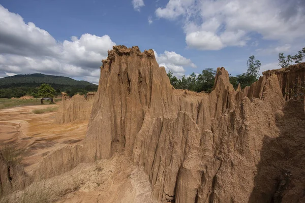 Tayland 'ın Sa Kaeo ilindeki Lalu Doğal Parkı' nda kaya oluşumları. Tayland. Sa Kaeo, 13 Kasım 2025