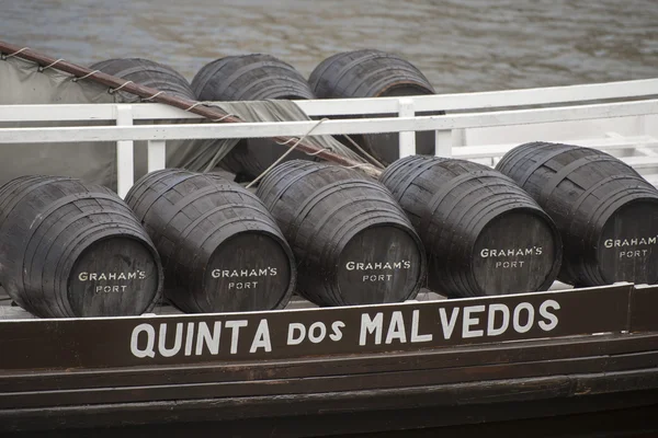 Porto vino Barche sul lungomare di Porto — Foto Stock