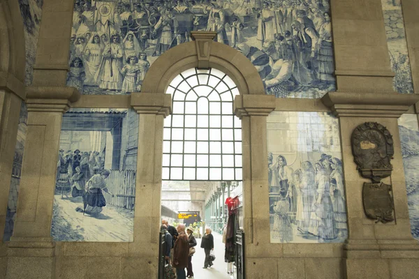 Dekorative Innenausstattung des Bahnhofs — Stockfoto