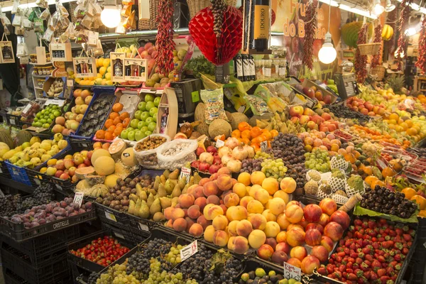 Fruits au marché Mercado do Bolhao — Photo