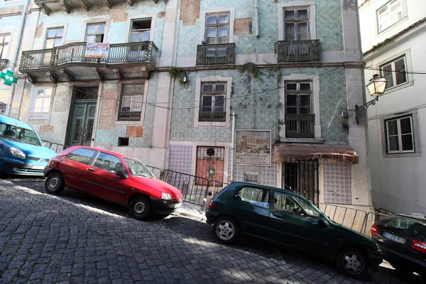Vieille ville d'Alfama dans le centre de Lisbonne — Photo