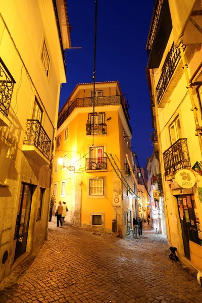 Oude stad van Alfama in het centrum van Lissabon — Stockfoto