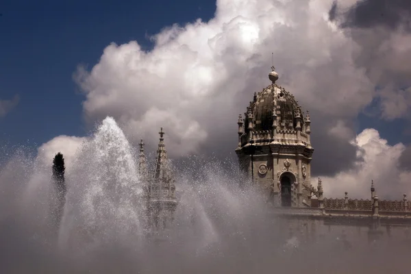 Mosteiro dos Jeronimos Belemissä — kuvapankkivalokuva