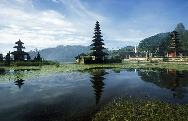 Pura Ulun Danu Temple — Stock Photo, Image