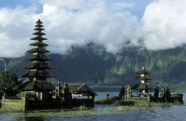 Pura Ulun Danu Temple — Stock Photo, Image