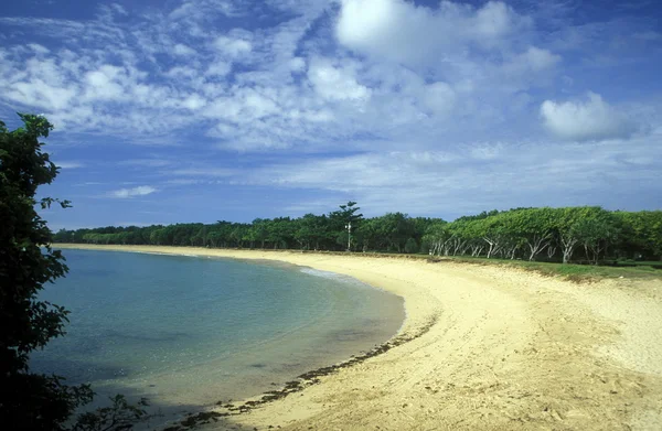 Spiaggia pittoresca vicino all'isola di Bali — Foto Stock