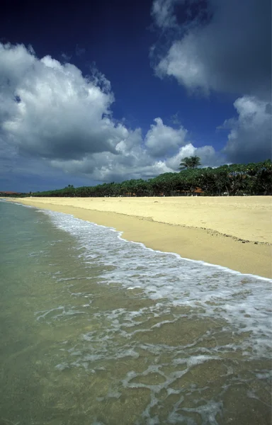 Malebné pláže, nedaleko ostrova Bali — Stock fotografie