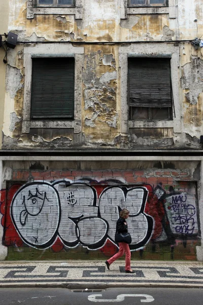 Nas ruas do centro da cidade de Lisbo — Fotografia de Stock