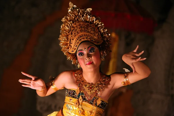 Geleneksel Bali Ubud town dansında — Stok fotoğraf