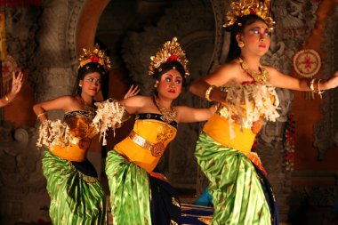 Geleneksel Bali Ubud town dansında