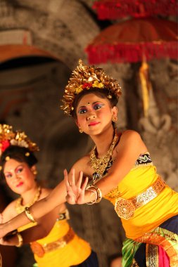 Geleneksel Bali Ubud town dansında
