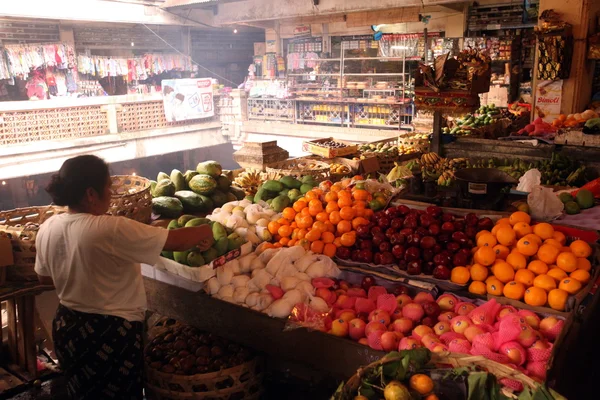 Market in the city of ubud — Stock Photo, Image