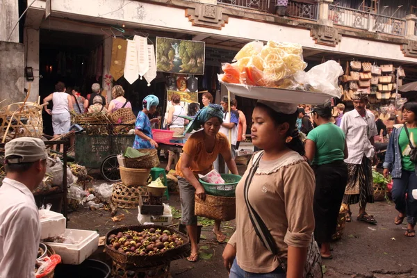 Market in the city of ubud — Stock Photo, Image