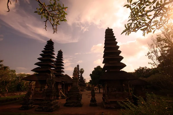 亚洲印度尼西亚巴厘岛梦兰普拉塔曼云寺 — 图库照片