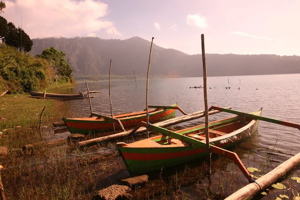 Lago Bratan en la isla Bali — Foto de Stock